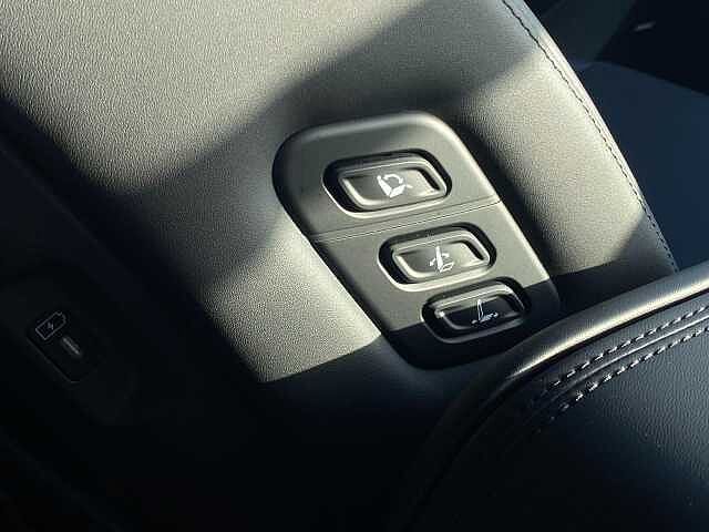 Hyundai SANTA FE Plug-in Hybrid 1.6 T-GDi 13.8kWh Calligraphy Auto 4WD Euro 6 (s/s) 5dr