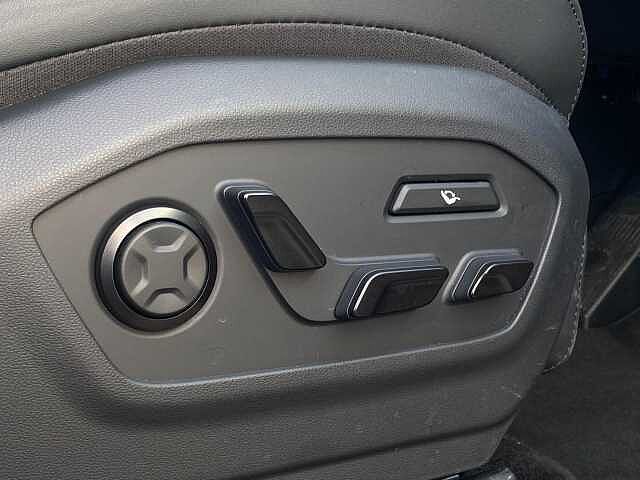 Hyundai SANTA FE Plug-in Hybrid 1.6 T-GDi 13.8kWh Calligraphy Auto 4WD Euro 6 (s/s) 5dr