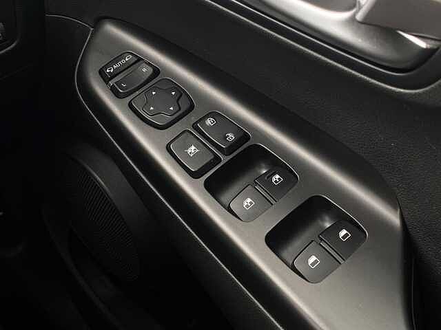 Hyundai KONA 39kWh Premium Auto 5dr (10.5kW Charger)