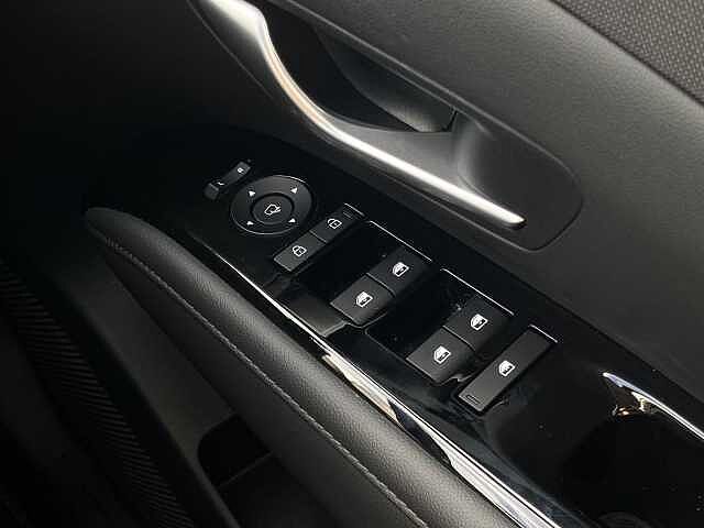 Hyundai TUCSON 1.6T 239 Hybrid Ultimate 5dr Auto