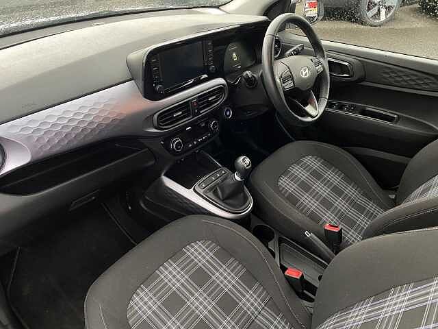 Hyundai i10 1.0 MPi Premium 5dr